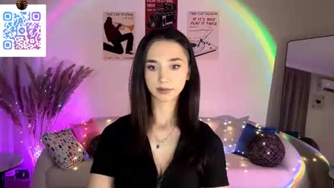 Lina online show from 07-17-26, 10:14