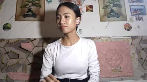Evelyn online show from 05-28-26, 04:59