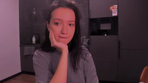 Snapshot of lililaluna chatting on 12-14-24, 03:04             ...  online show from 12-14-24, 03:04