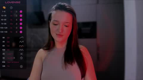 Snapshot of lililaluna chatting on 12-01-25, 04:45 ... online show from 12-01-25, 04:45