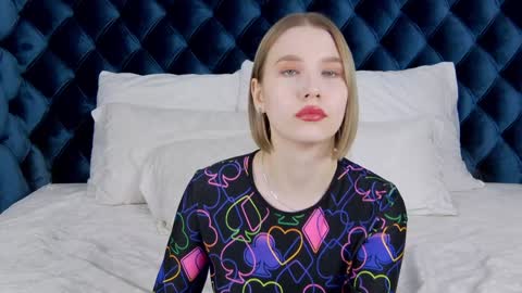 LiliLinn online show from 02-07-25, 09:26