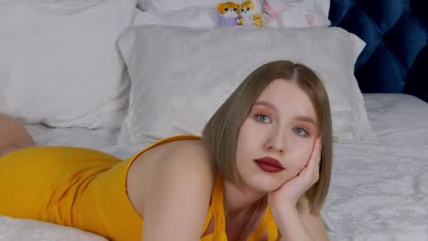 LiliLinn online show from 02-08-25, 10:07