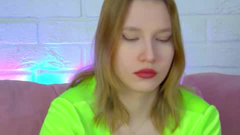 LiliLinn online show from 03-17-26, 05:11