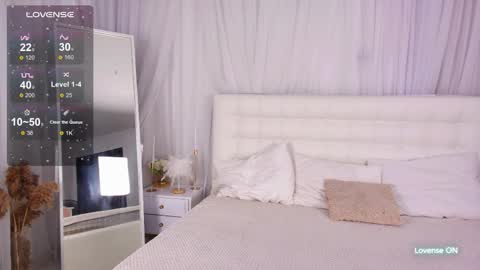 Lilit online show from 09-17-25, 04:52