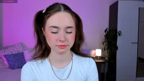 lilit_charm online show from 06-11-26, 02:33