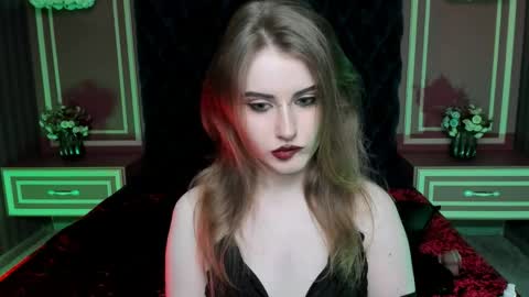 lilit_el_ online show from 04-18-26, 07:07