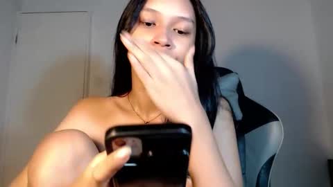 Snapshot of lilit_sensual chatting on 01-12-26, 11:26 Chloe online show from 01-12-26, 11:26