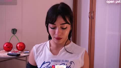 Snapshot of lilith__rosse chatting on 12-01-25, 02:11 Lilith Rosse online show from 12-01-25, 02:11