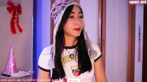 Snapshot of lilith__rosse chatting on 12-04-25, 05:54 Lilith Rosse online show from 12-04-25, 05:54