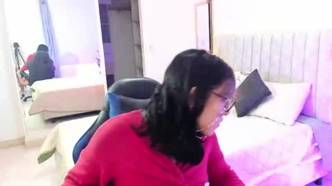 lilith  online show from 04-20-26, 12:19