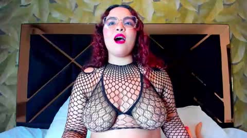 Lili online show from 10-23-25, 05:18