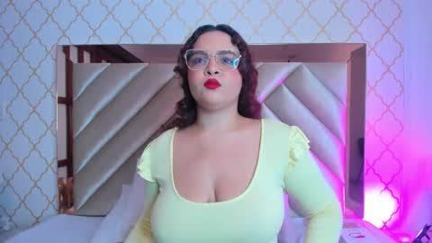 Lili online show from 10-25-25, 08:58