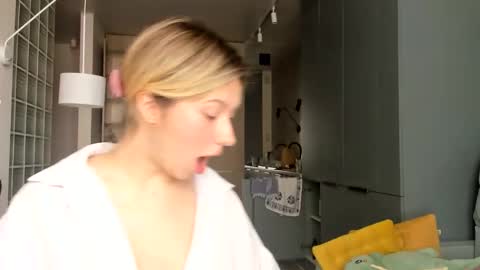 Snapshot of lilith_lutherlow chatting on 03-15-26, 11:49 lilith online show from 03-15-26, 11:49