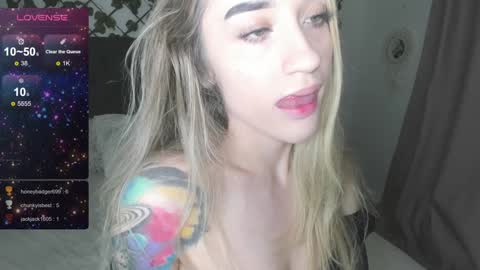 Snapshot of lilith_parker chatting on 12-14-24, 02:34 Lilith Parker online show from 12-14-24, 02:34