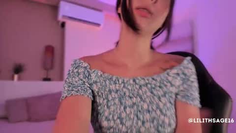 lilith_sage_ online show from 11-06-25, 11:55