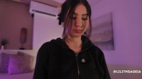 lilith_sage_ online show from 11-14-25, 12:37