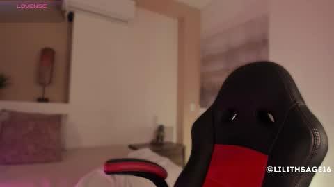 lilith_sage_ online show from 11-17-25, 11:27