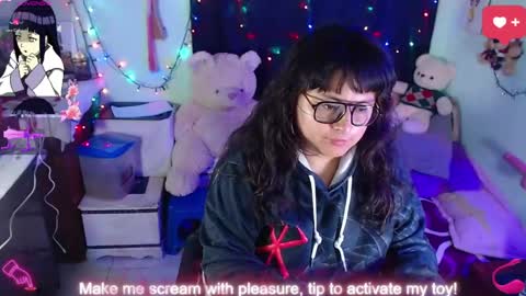 Snapshot of lilith_tyler chatting on 05-15-26, 10:33 lilith_tyler online show from 05-15-26, 10:33