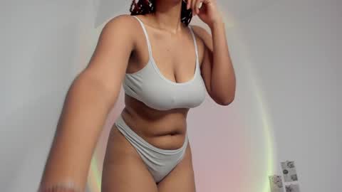 Snapshot of lilith_vision chatting on 12-22-24, 02:49 Alejandra online show from 12-22-24, 02:49