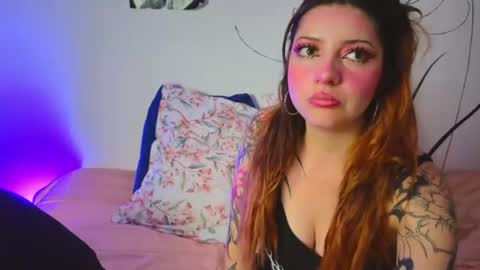 Snapshot of lilithandjacob chatting on 06-15-26, 09:39 online show from 06-15-26, 09:39