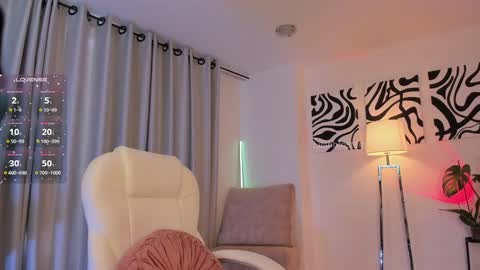 Lili  online show from 01-27-25, 08:39