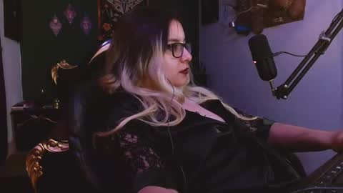 lilithmystic01 online show from 03-08-25, 10:54