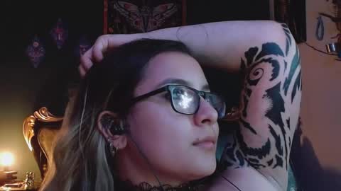 lilithmystic01 online show from 03-10-25, 09:51