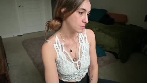 L online show from 02-08-25, 11:34