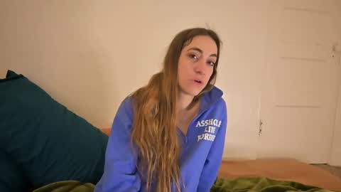 L online show from 03-08-25, 08:22