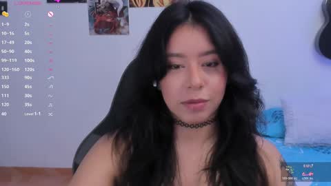 Snapshot of lilithwallkeer chatting on 05-10-26, 07:35 Maria online show from 05-10-26, 07:35