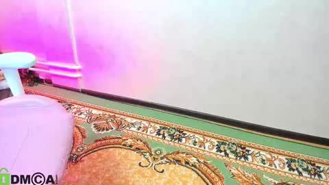 Snapshot of lillian_blake chatting on 10-14-25, 01:06 LILY online show from 10-14-25, 01:06