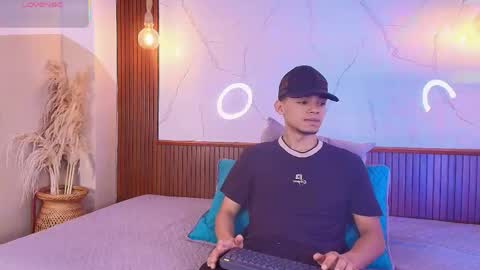 lillian_lee1 online show from 06-05-26, 05:51