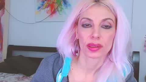 Lara online show from 02-23-25, 08:28