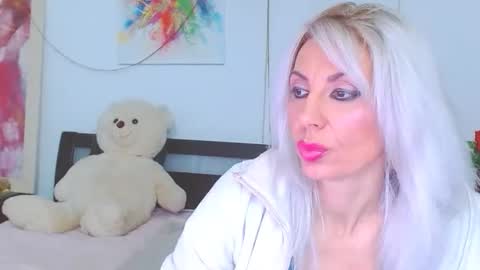 Lara online show from 02-14-26, 07:21