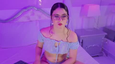 Snapshot of lillianderson chatting on 09-19-25, 11:55 lillianderson - Next stream start at 0700hs GTM-3 online show from 09-19-25, 11:55