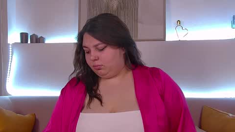 LillianHaig online show from 01-28-25, 04:39