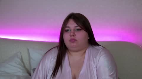 LillianHaig online show from 01-30-25, 07:04