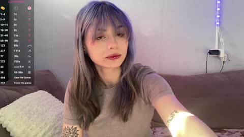 Amelia online show from 04-15-26, 12:45