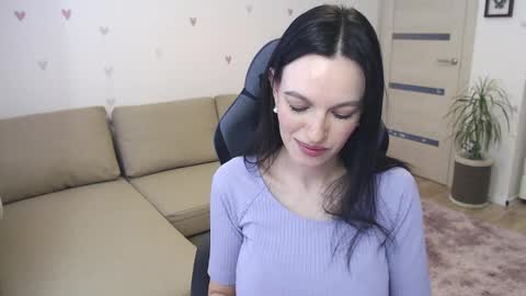 lilliyves online show from 04-06-26, 11:11