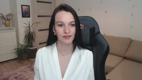lilliyves online show from 05-25-26, 05:30