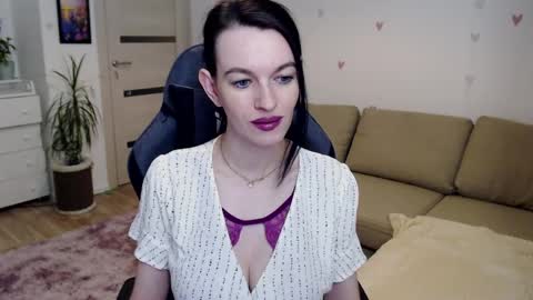 lilliyves online show from 05-31-26, 07:37