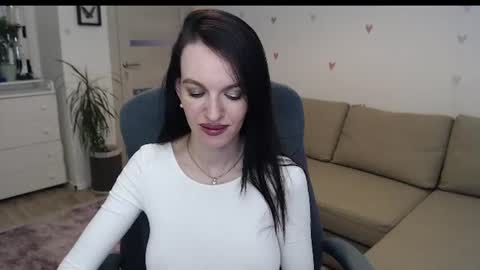 lilliyves online show from 07-24-26, 05:11