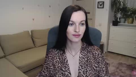 lilliyves online show from 07-29-26, 07:23