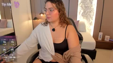 L I L L Y online show from 02-04-26, 12:22