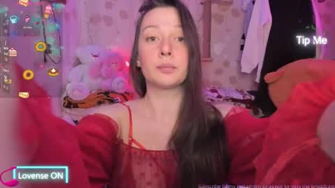 Lilly  online show from 10-12-25, 07:13