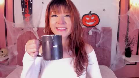 lilly online show from 10-24-25, 03:47