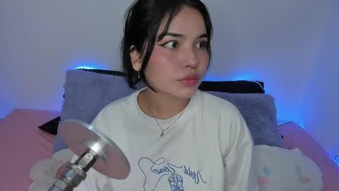 Lilly  online show from 02-10-25, 03:13