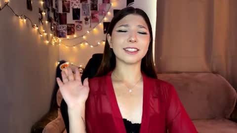Snapshot of lilly_lilithh chatting on 07-16-26, 04:40 Lilith online show from 07-16-26, 04:40