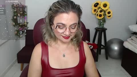 Lilly online show from 04-06-26, 01:56