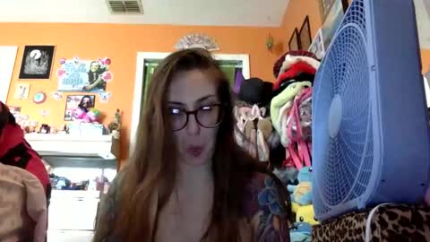 hi guys im back on here 3 online show from 05-28-26, 05:43
